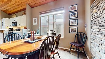 Snowcreek Iv #545 3 Bedroom Condo