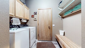 Snowcreek Iv #545 3 Bedroom Condo