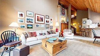 Snowcreek Iv #545 3 Bedroom Condo