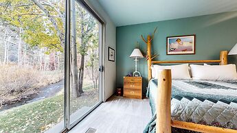 Snowcreek Iv #545 3 Bedroom Condo