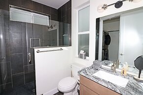 Tranquil Modern Haven 2 Bedroom Home