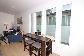 Tranquil Modern Haven 2 Bedroom Home