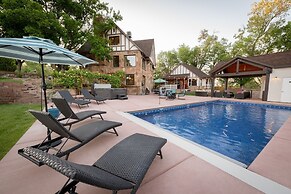 The Beatrice Estate 7 Bedroom Estate