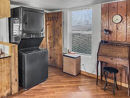 Cedar Mountain Bunkhouse 2 Bedroom Cabin