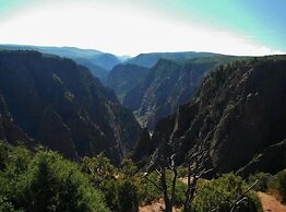 Cedar Mountain Bunkhouse 2 Bedroom Cabin