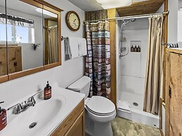 Cedar Mountain Bunkhouse 2 Bedroom Cabin