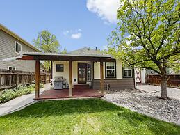 Reminiscent Downtown Cottage 2 Bedroom Cottage