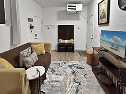 Quaint Monument Retreat Studio