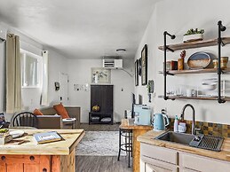 Quaint Monument Retreat Studio
