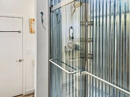 Quaint Monument Retreat Studio