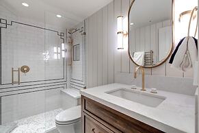 Blue Church Lodge G 2 Bedroom Condo