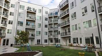 TWO Luxe CozySuites in Downtown Cincy