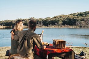 Room in Guest Room - Mmakuba Private Game Lodge, Superior Suite 4