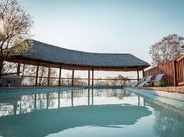 Room in Guest Room - Mmakuba Private Game Lodge, Deluxe Chalet 7C