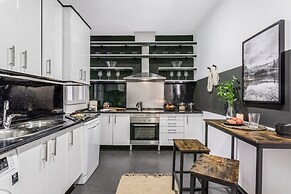 Lezat - 3 Bedrooms in R os Rosas