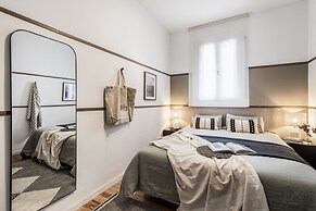 Lezat - 3 Bedrooms in R os Rosas