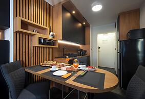 Jazine lux apartment E&T