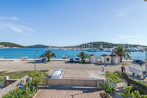 Seafront Apartments Marija