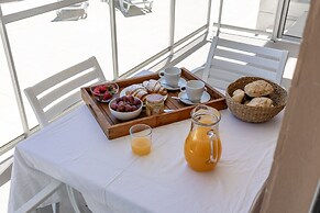 Carmona A com Vista Para a Piscina