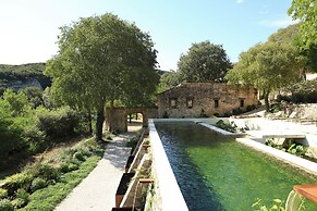 PRIEURÉ SAINT NICOLAS - LES MAISONS