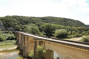 PRIEURÉ SAINT NICOLAS - LES MAISONS