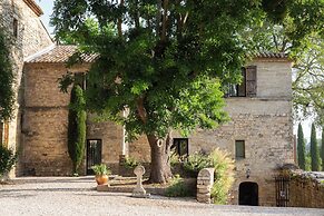 PRIEURÉ SAINT NICOLAS - LES MAISONS
