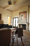 PRIEURÉ SAINT NICOLAS - LES MAISONS