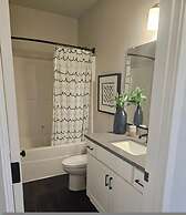 7BR Comfort Haven For 16 I Next to Tinker I EC