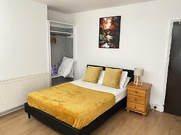 Meadows Way Guest House