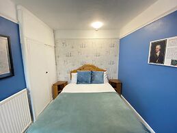 Meadows Way Guest House