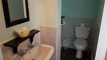 Meadows Way Guest House