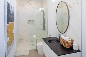 2bdr Beachside Vacation Villa, Hotel Amenities v6