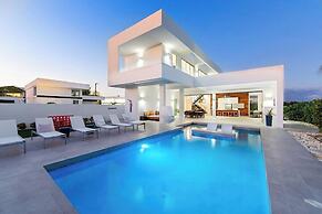 2bdr Beachside Vacation Villa, Hotel Amenities v6