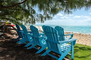 2bdr Beachside Vacation Villa, Hotel Amenities v6