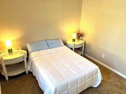 3 Bed Home 15 Minutes to Downtown Atlanta