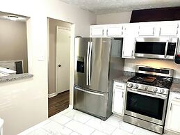 3 Bed Home 15 Minutes to Downtown Atlanta