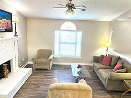 3 Bed Home 15 Minutes to Downtown Atlanta