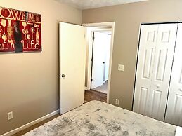 3 Bed Home 15 Minutes to Downtown Atlanta