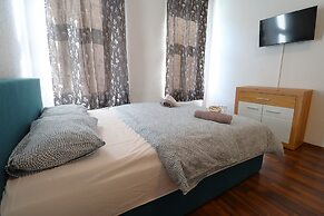 City Palace Apartments 1020 Vie