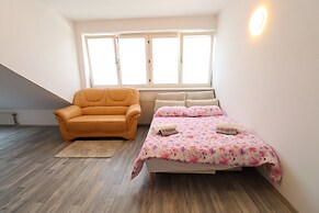 City Palace Apartments 1020 Vie