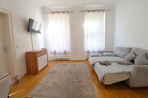 City Palace Apartments 1020 Vie