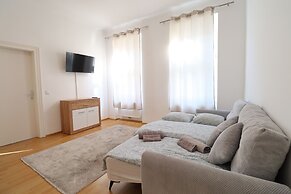 City Palace Apartments 1020 Vie