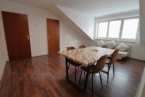 City Palace Apartments 1020 Vie