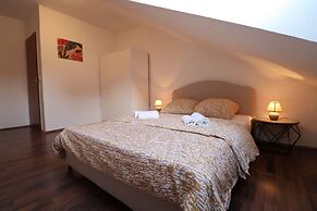 City Palace Apartments 1020 Vie