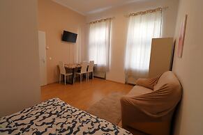 City Palace Apartments 1020 Vie