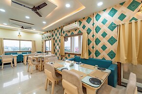 Treebo Premium Zorba