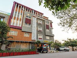 Treebo Premium Zorba