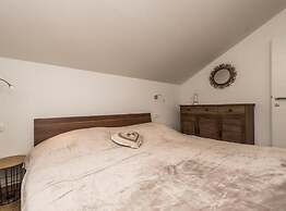 Relaxing Bisko Retreat With Outdoor Pool, Furnished Terrace and BBQ