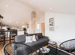 Relaxing Bisko Retreat With Outdoor Pool, Furnished Terrace and BBQ