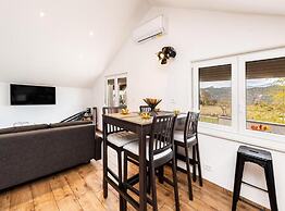 Relaxing Bisko Retreat With Outdoor Pool, Furnished Terrace and BBQ